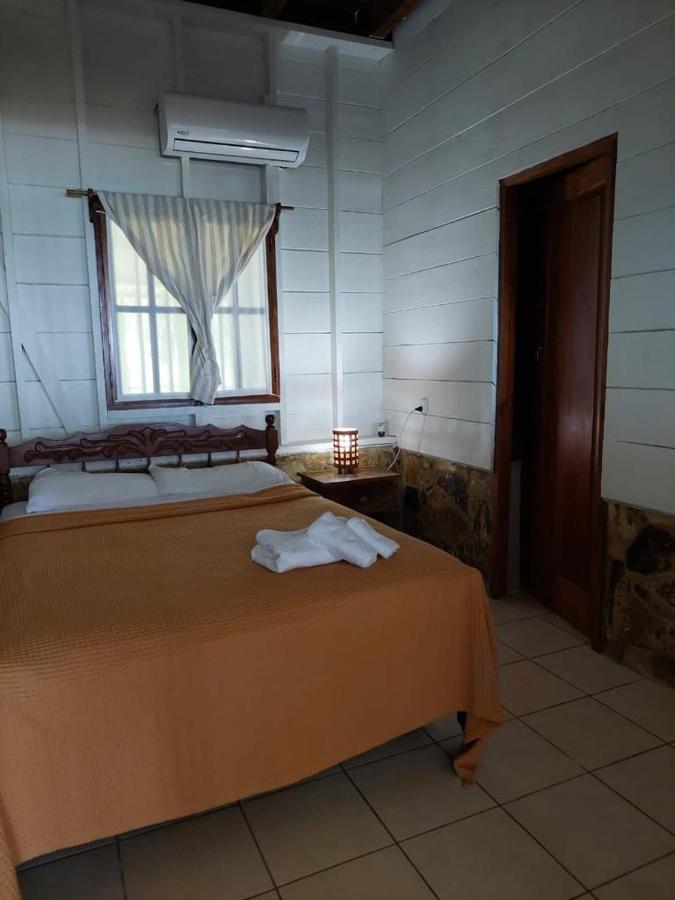 Sunset Bay B&B Brig Bay Ngoại thất bức ảnh