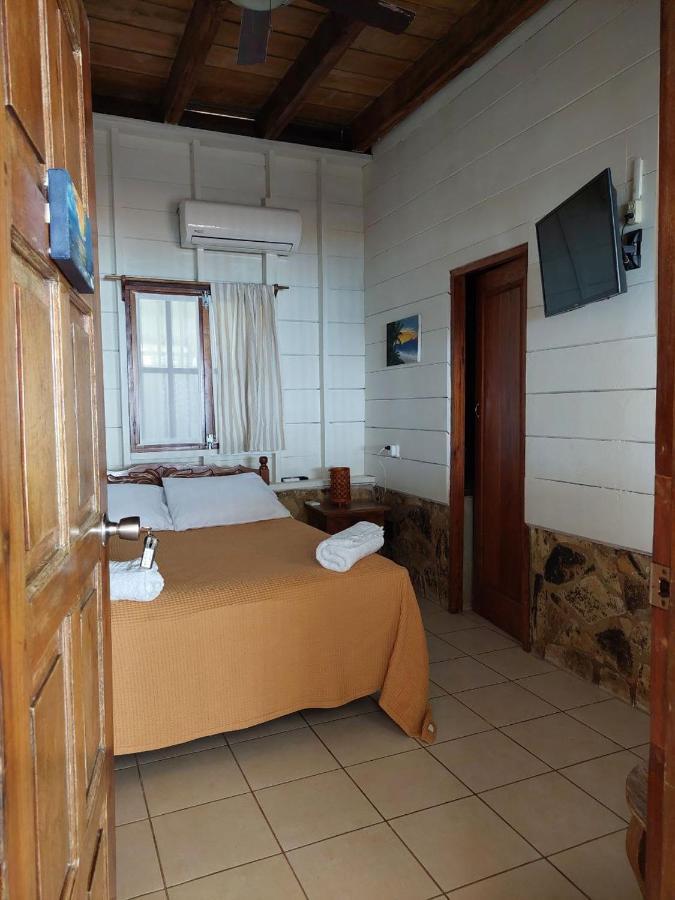 Sunset Bay B&B Brig Bay Ngoại thất bức ảnh