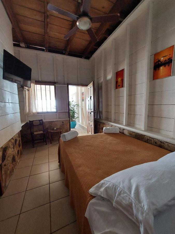 Sunset Bay B&B Brig Bay Ngoại thất bức ảnh