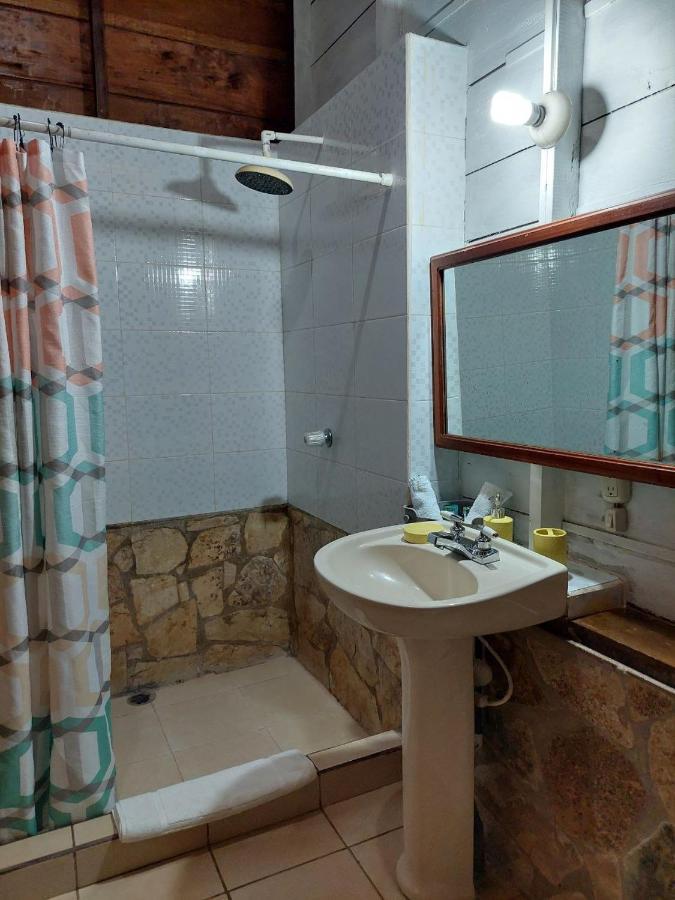 Sunset Bay B&B Brig Bay Ngoại thất bức ảnh